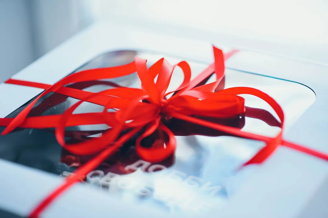 Custom gift boxes and packaging for brands in the UAE